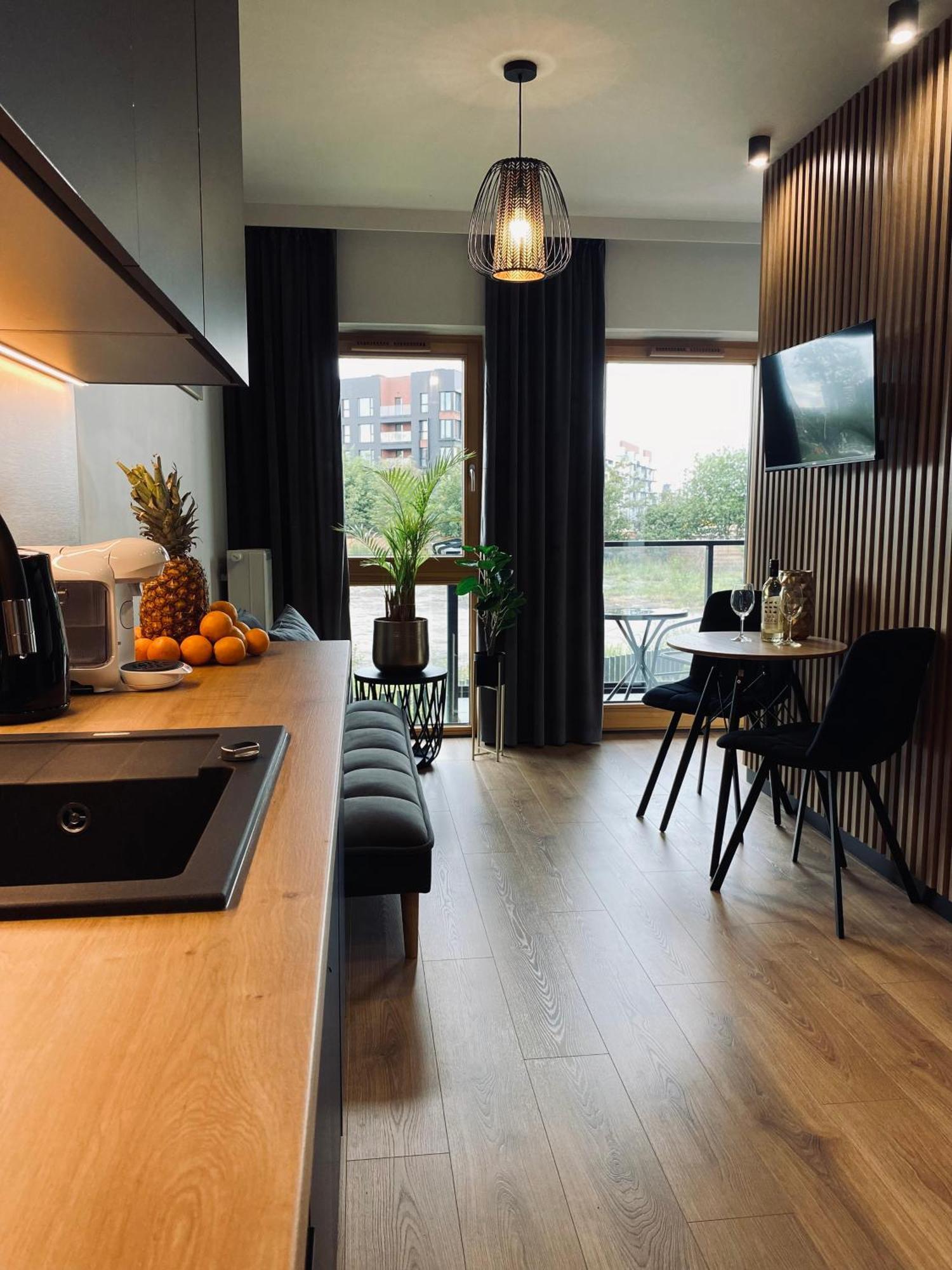 Motlawa Inn Apartment-Suna,Gym&Parking Danzica Esterno foto
